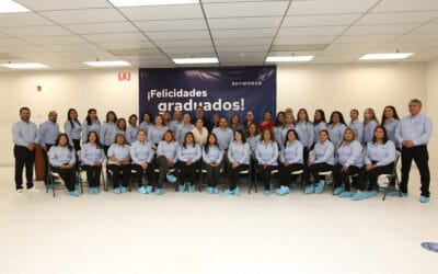 Se gradúa la tercera Generación de Preparatoria Abierta Skyworks